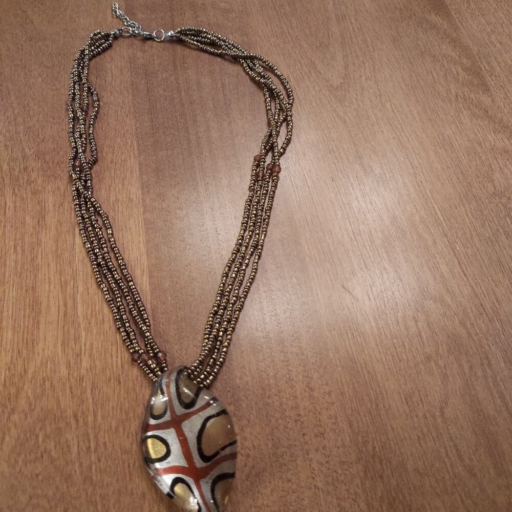 Glass & beaded necklace - Picture 3 of 3